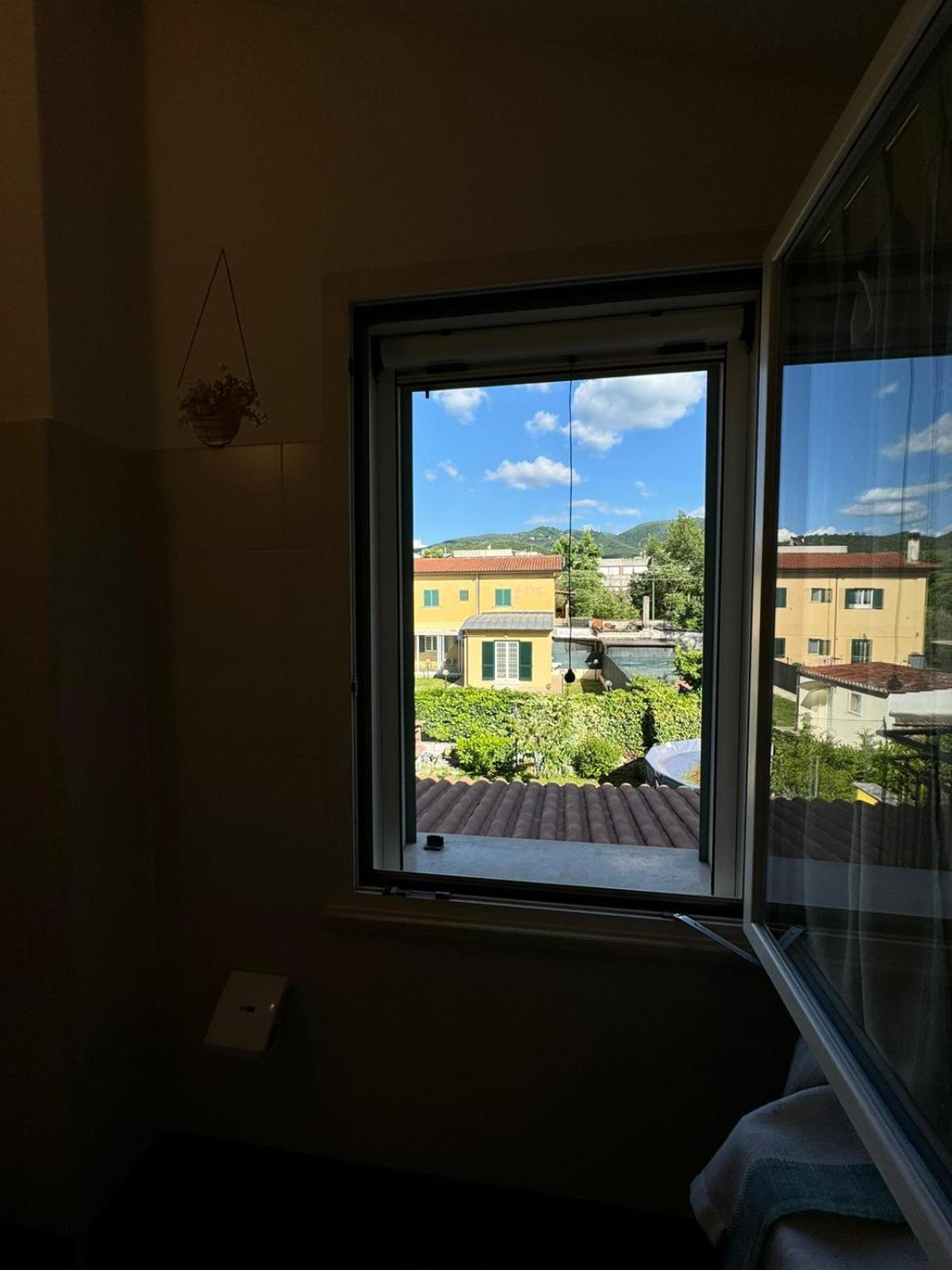 La Casa Di Glenda Ospedale Apartment Terni Bagian luar foto