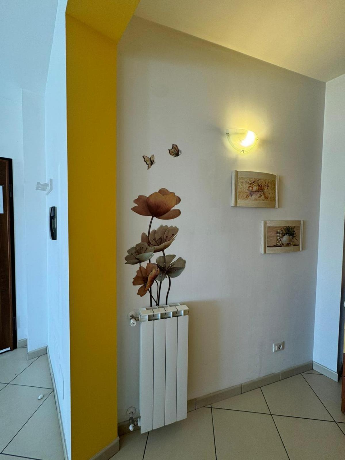 La Casa Di Glenda Ospedale Apartment Terni Bagian luar foto
