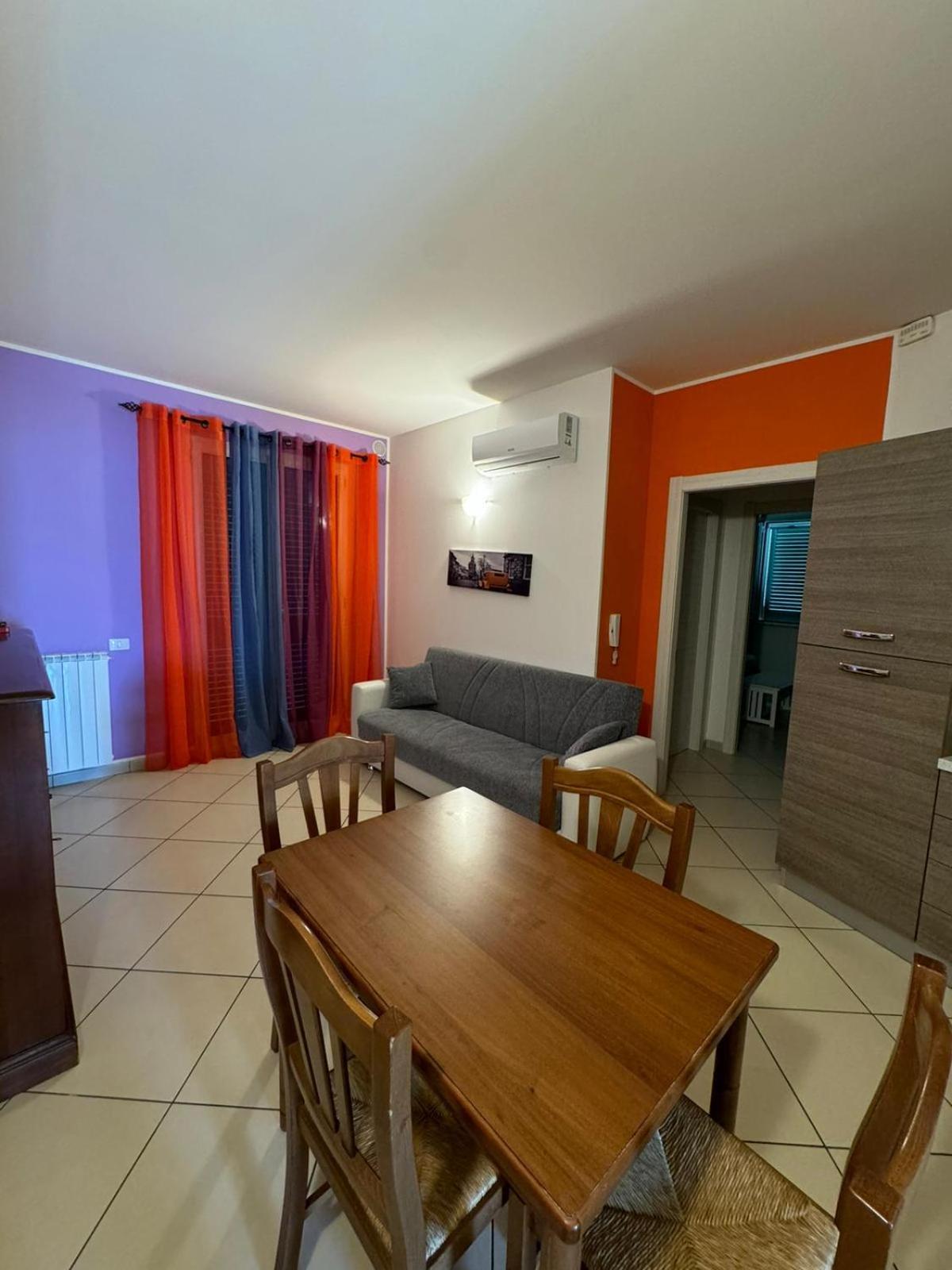 La Casa Di Glenda Ospedale Apartment Terni Bagian luar foto