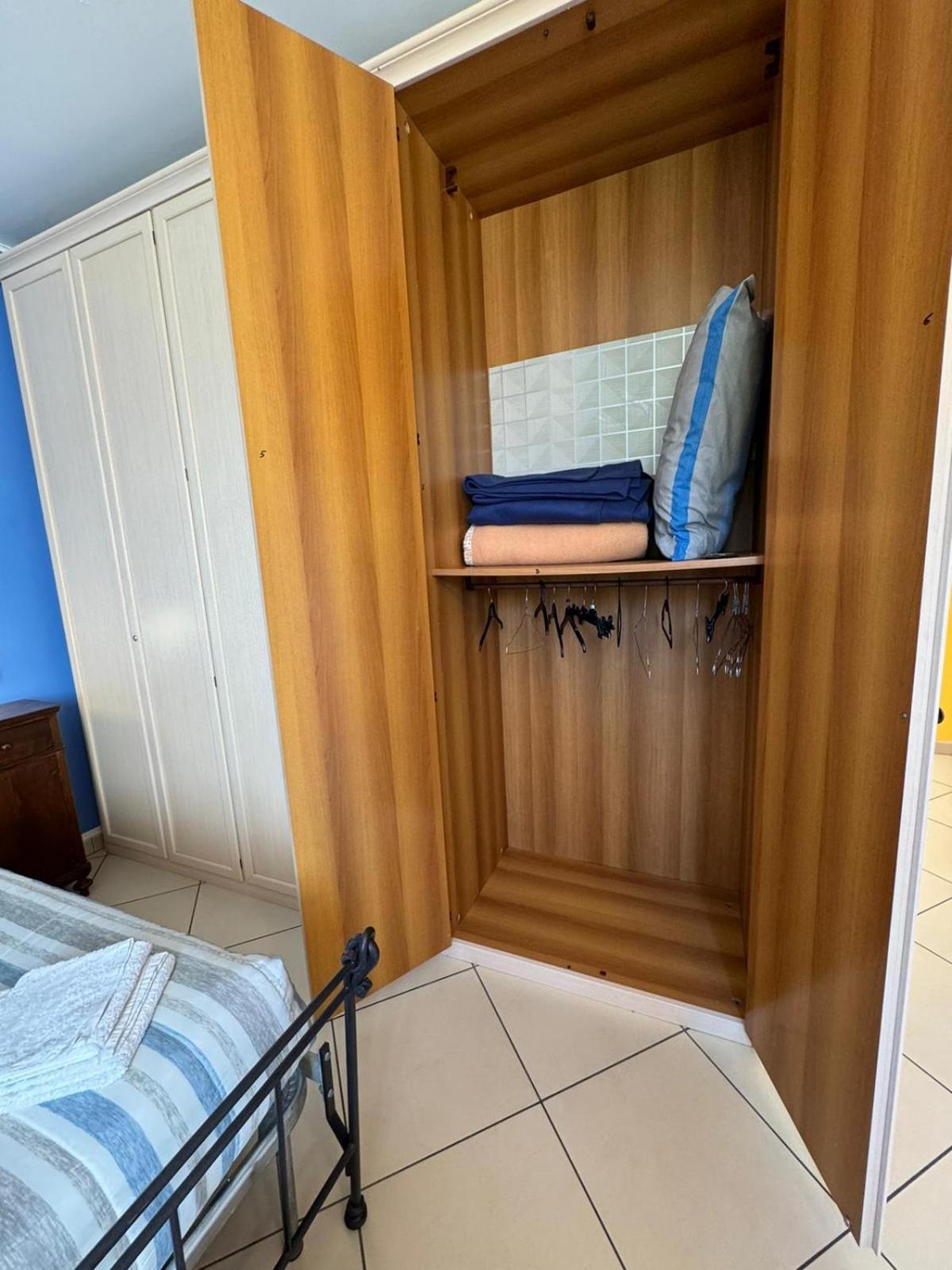 La Casa Di Glenda Ospedale Apartment Terni Bagian luar foto