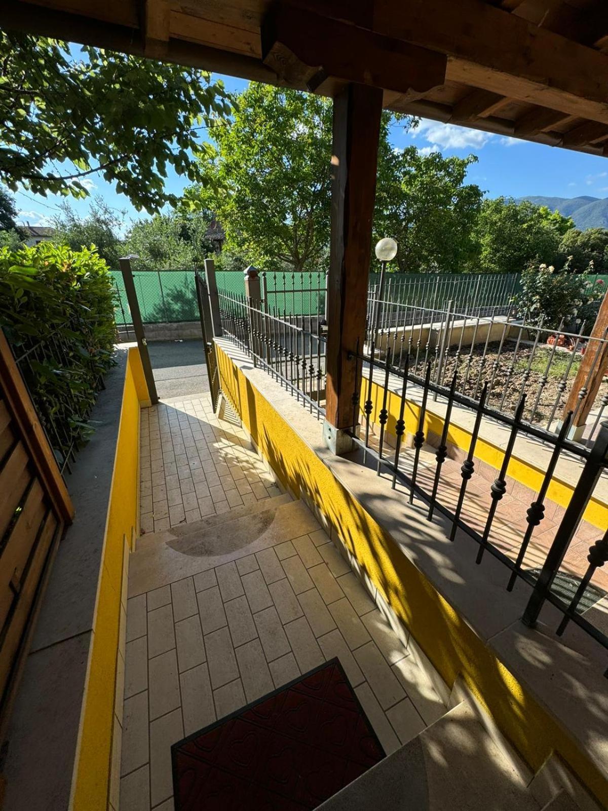 La Casa Di Glenda Ospedale Apartment Terni Bagian luar foto